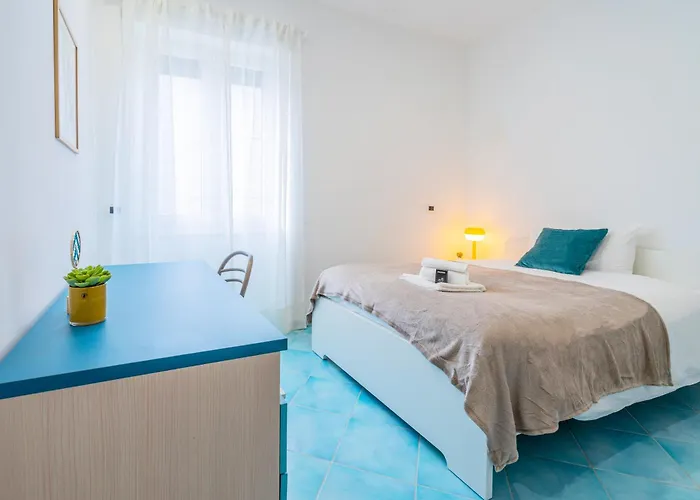 Domus Blu Aurelia